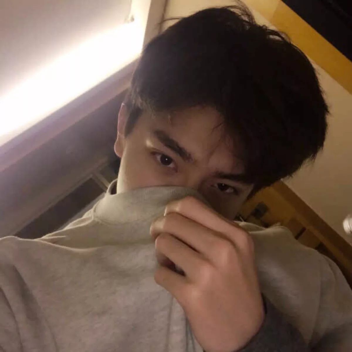 QQ2025男生最新頭像，勵志之旅，召喚自信與成就感