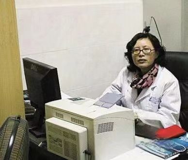 蘭越峰最新動態(tài)，多面視角解讀與個人立場分析